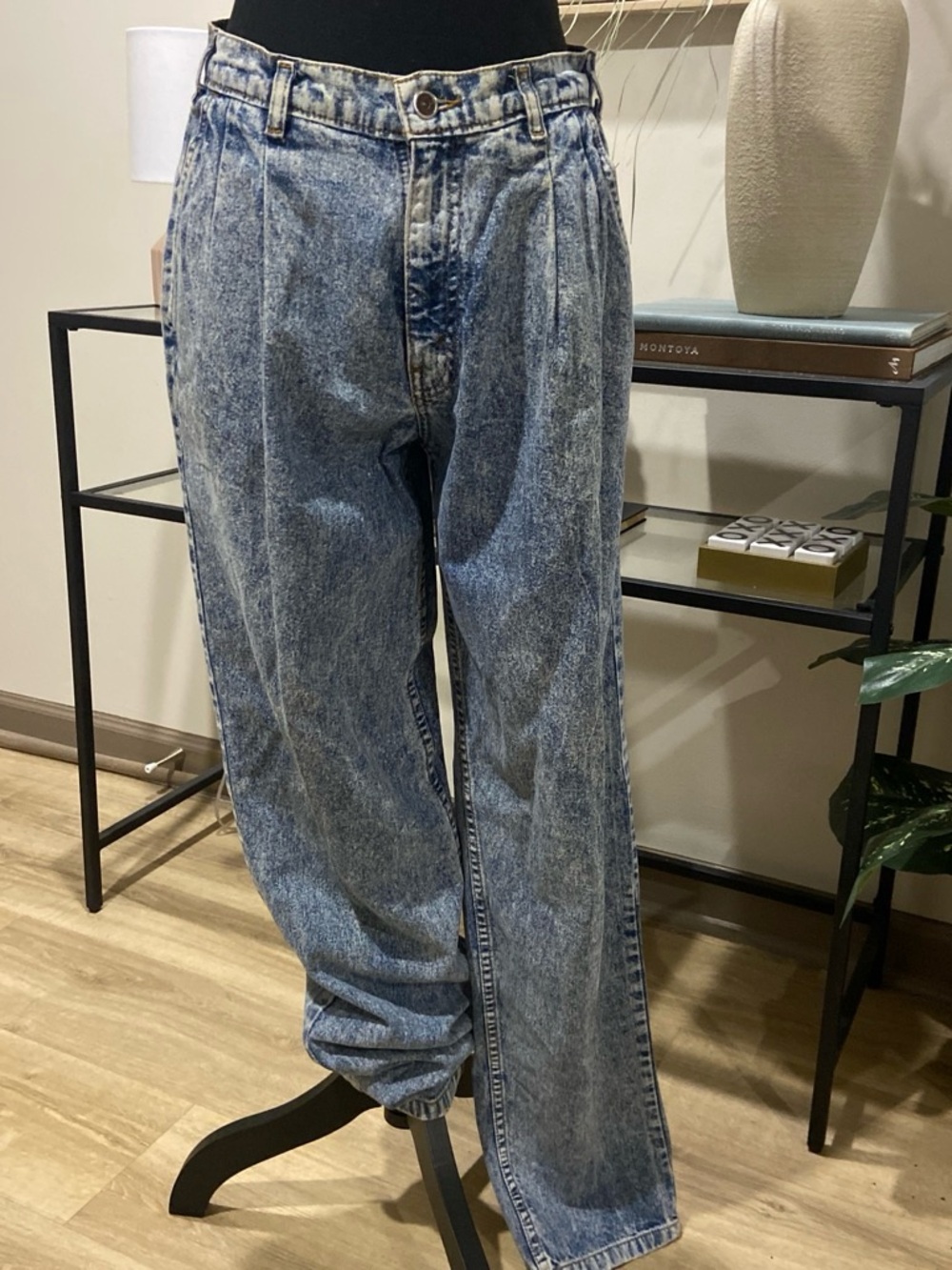 Vintage Levi's Relaxed High-Rise Washed Blue Jeans